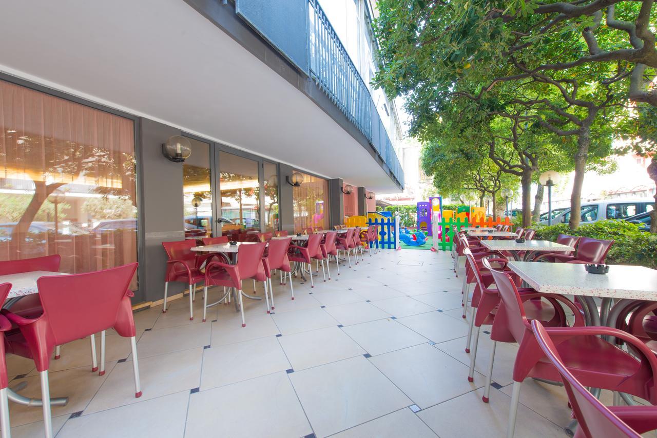 Hotel 2000 Rimini Exterior photo