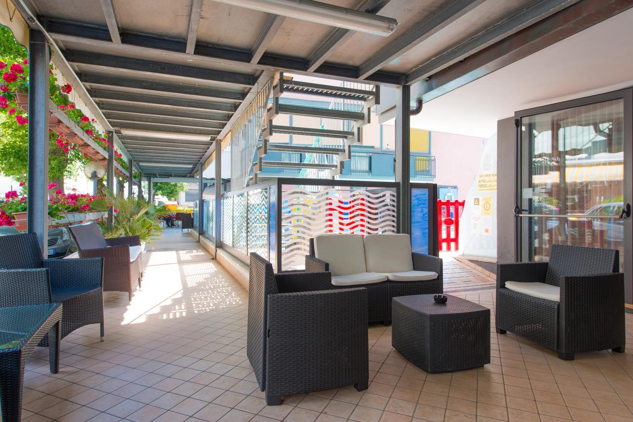 Hotel 2000 Rimini Exterior photo